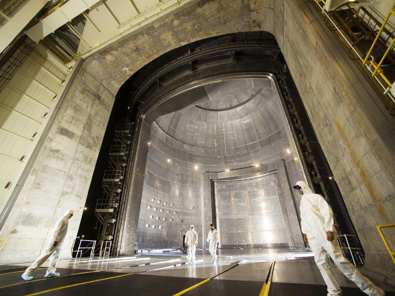 Illustration for article titled World's Largest Vacuum Chamber Can Swallow Lesser Vacuum Chambers